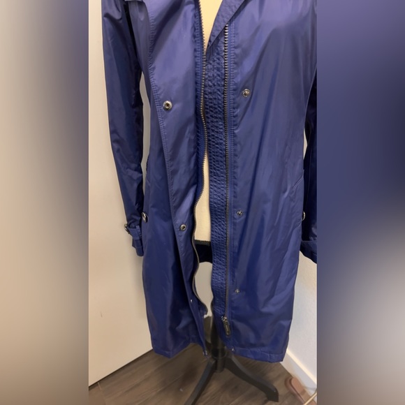 New without tag Burberry nylon purplish blue long trench coat with belt size 6 - Picture 6 of 16